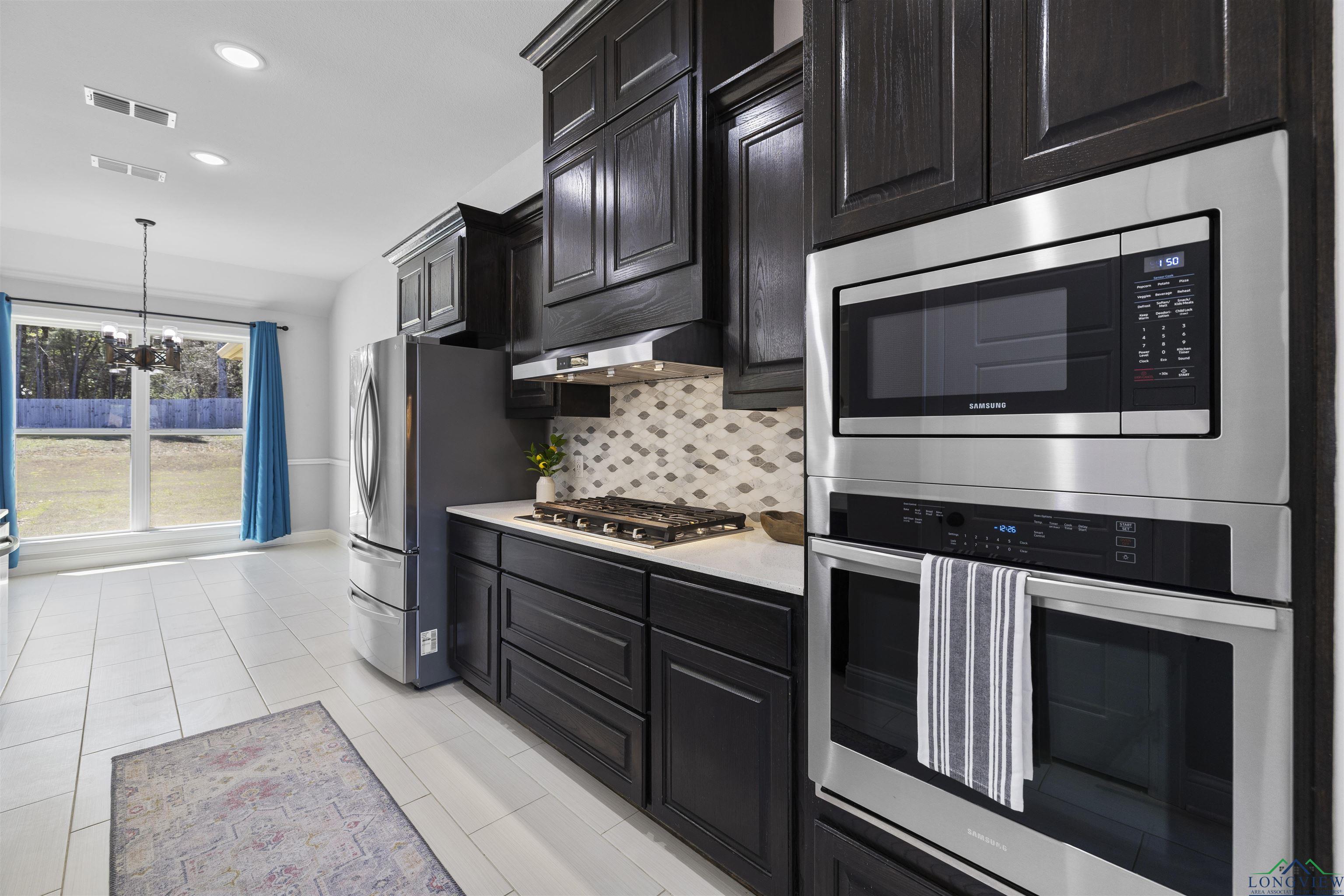 2242 Rana Park, Tyler, Texas image 3