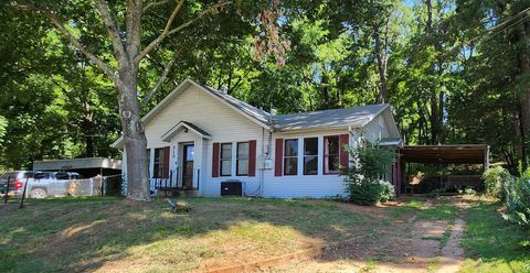 Homes For Sale - 710 W 1st Street<br/> Cass County, Hughes Springs, TX 75656