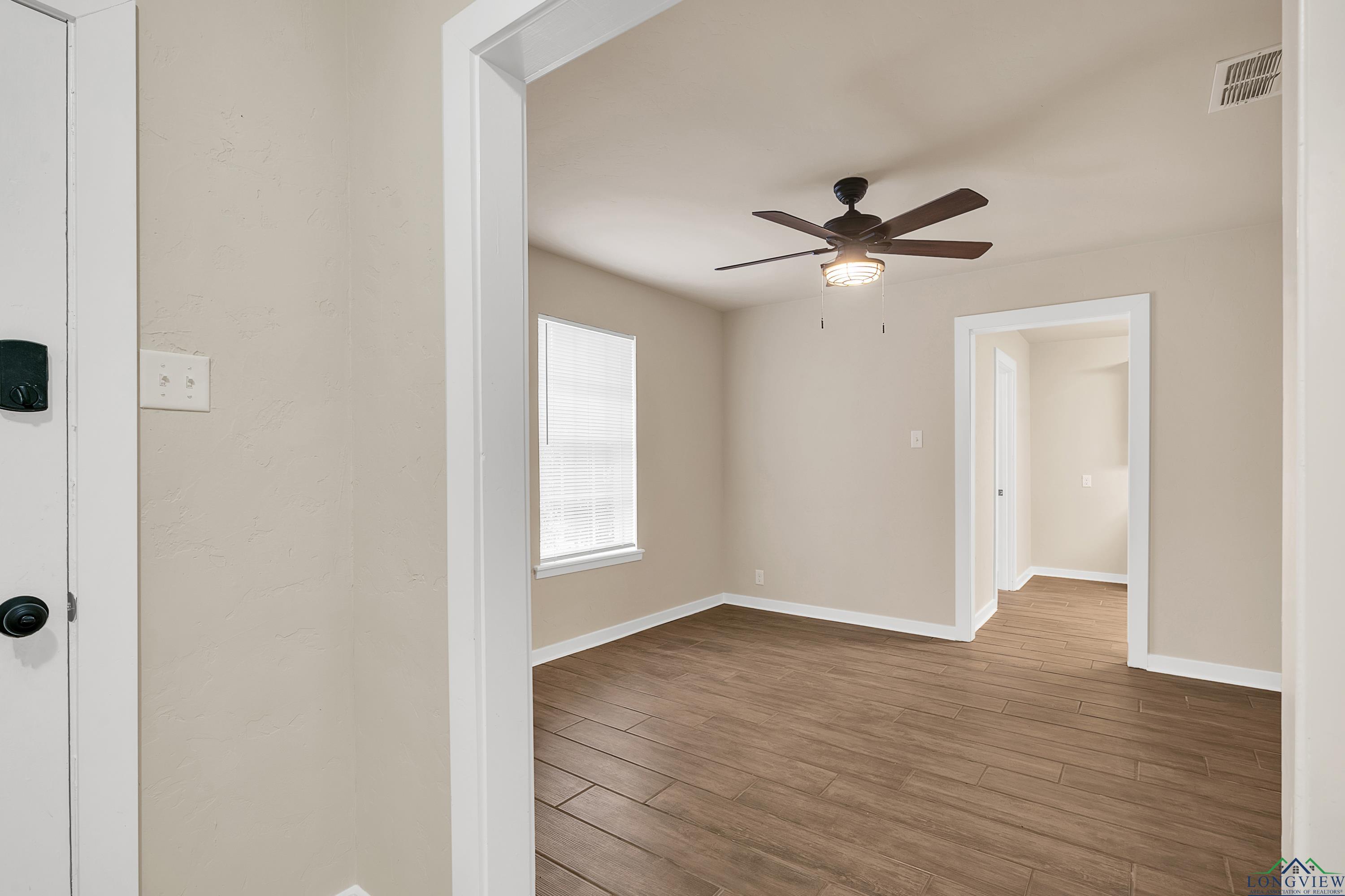 801 Myrtle St, Longview, Texas image 16