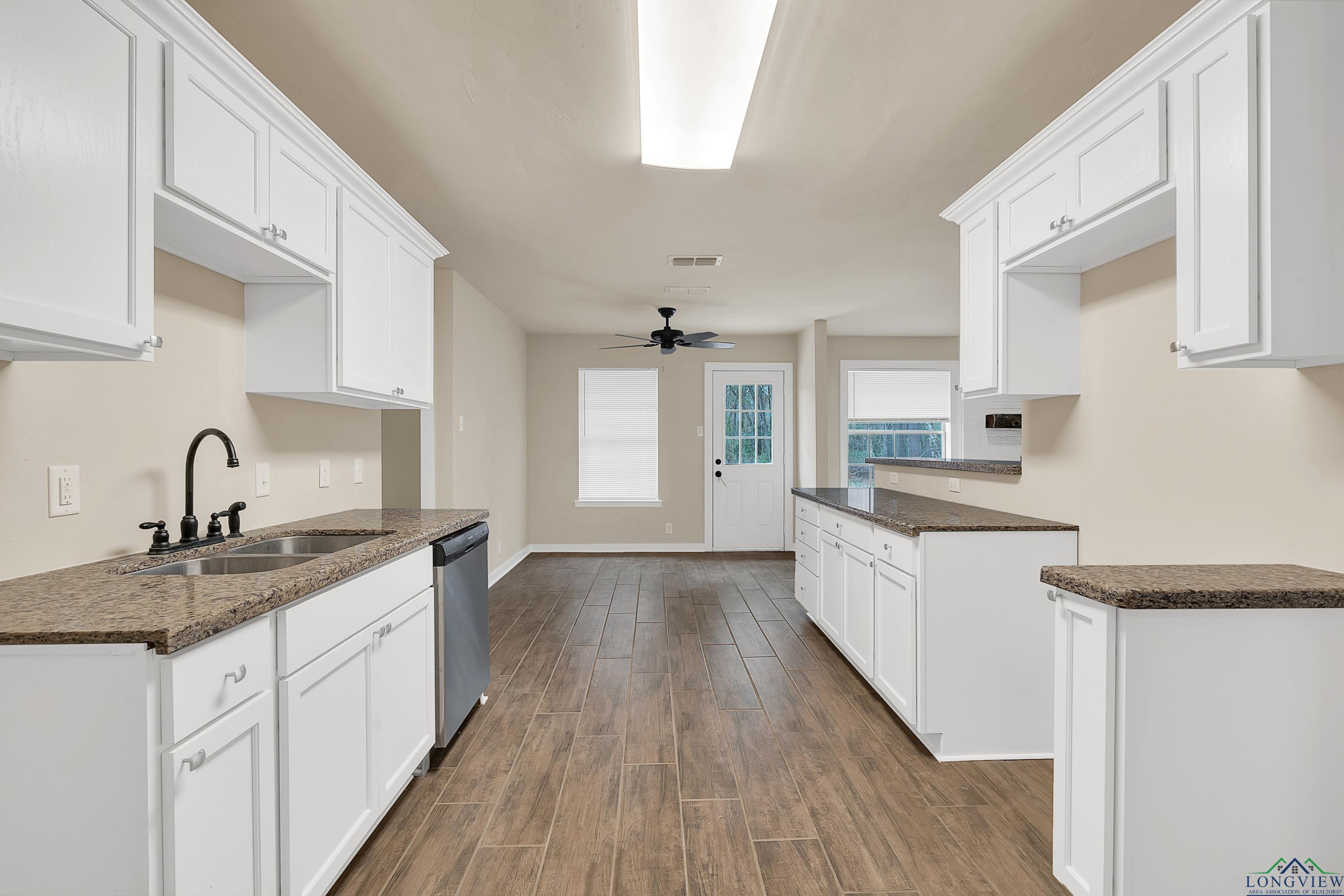 801 Myrtle St, Longview, Texas image 14