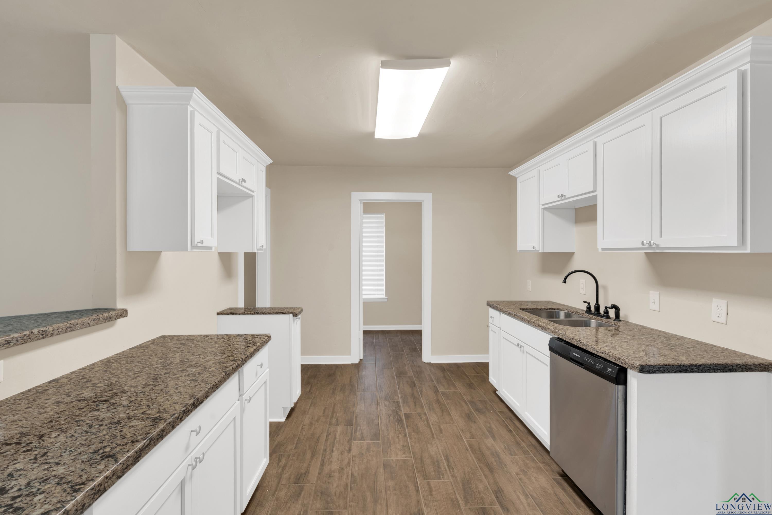 801 Myrtle St, Longview, Texas image 13