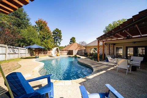 A home in White Oak