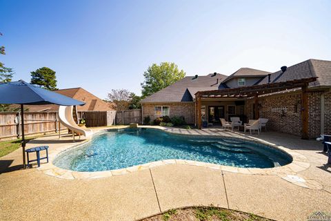 A home in White Oak