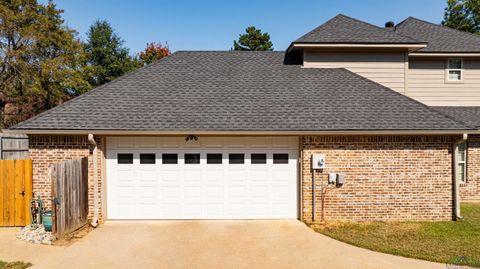 A home in White Oak