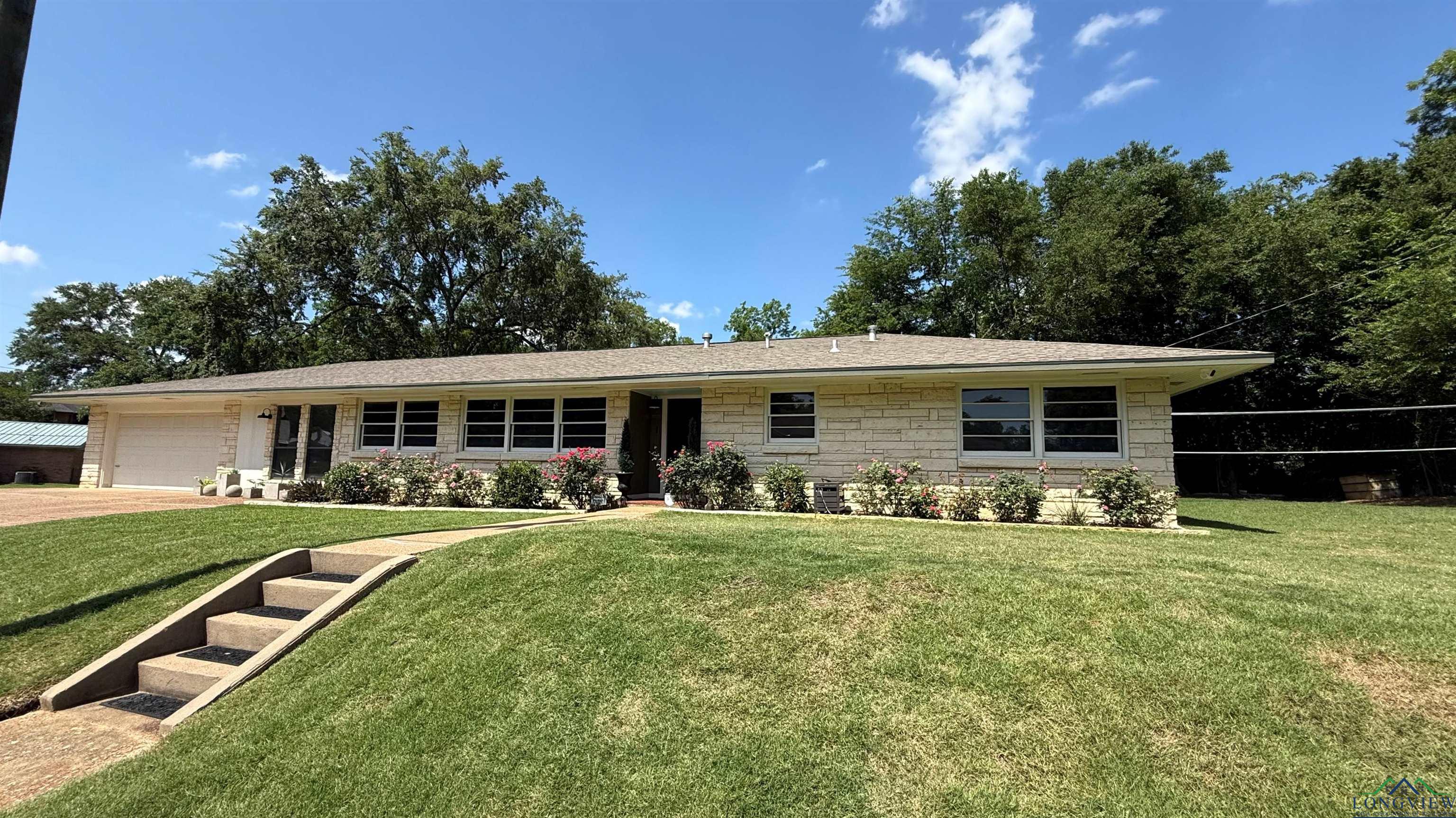 108 N Jackson Street, Jefferson, Texas image 1