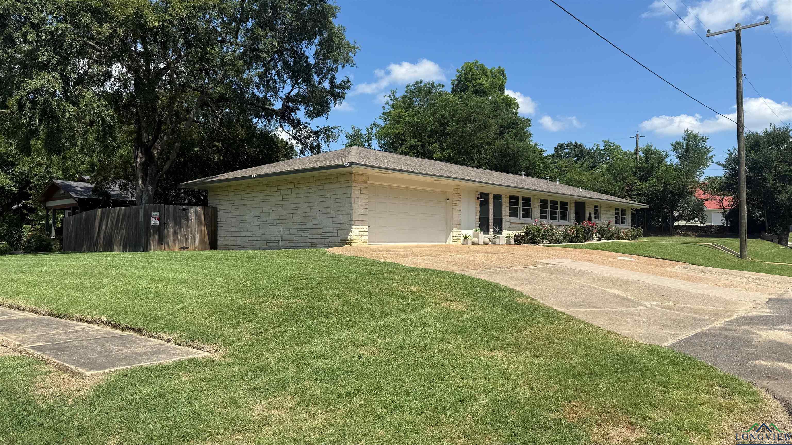 108 N Jackson Street, Jefferson, Texas image 8