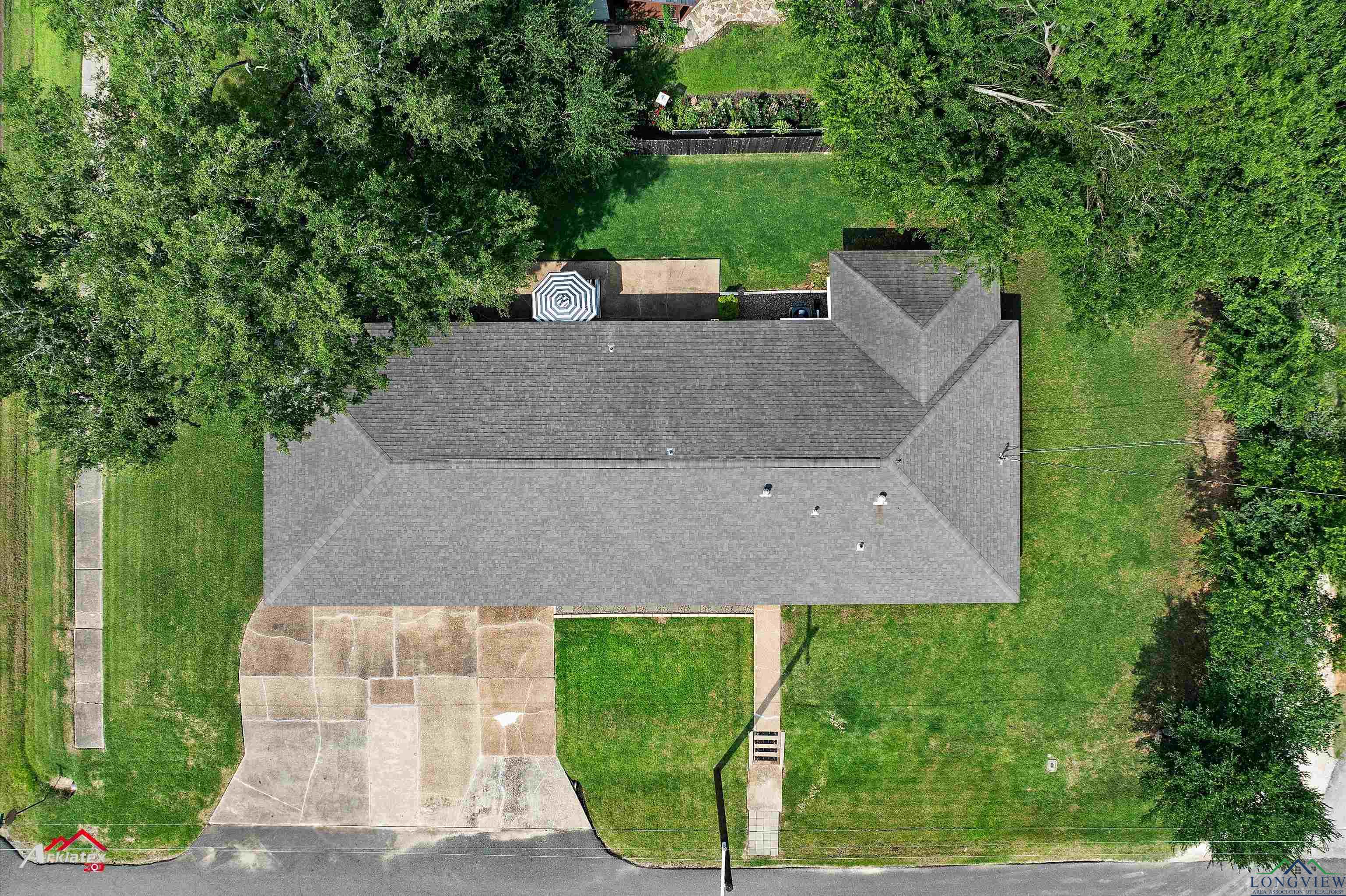 108 N Jackson Street, Jefferson, Texas image 4