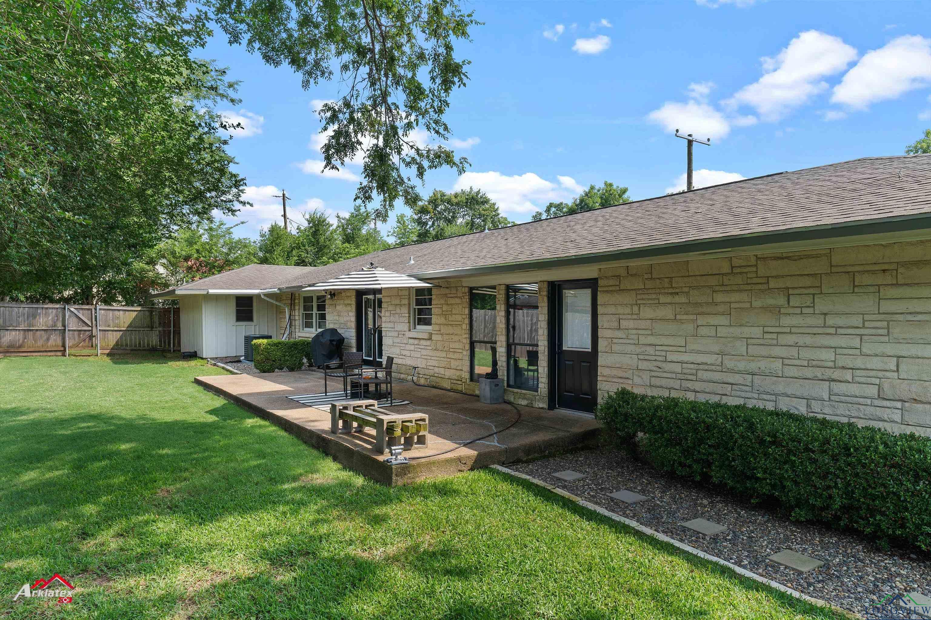 108 N Jackson Street, Jefferson, Texas image 30