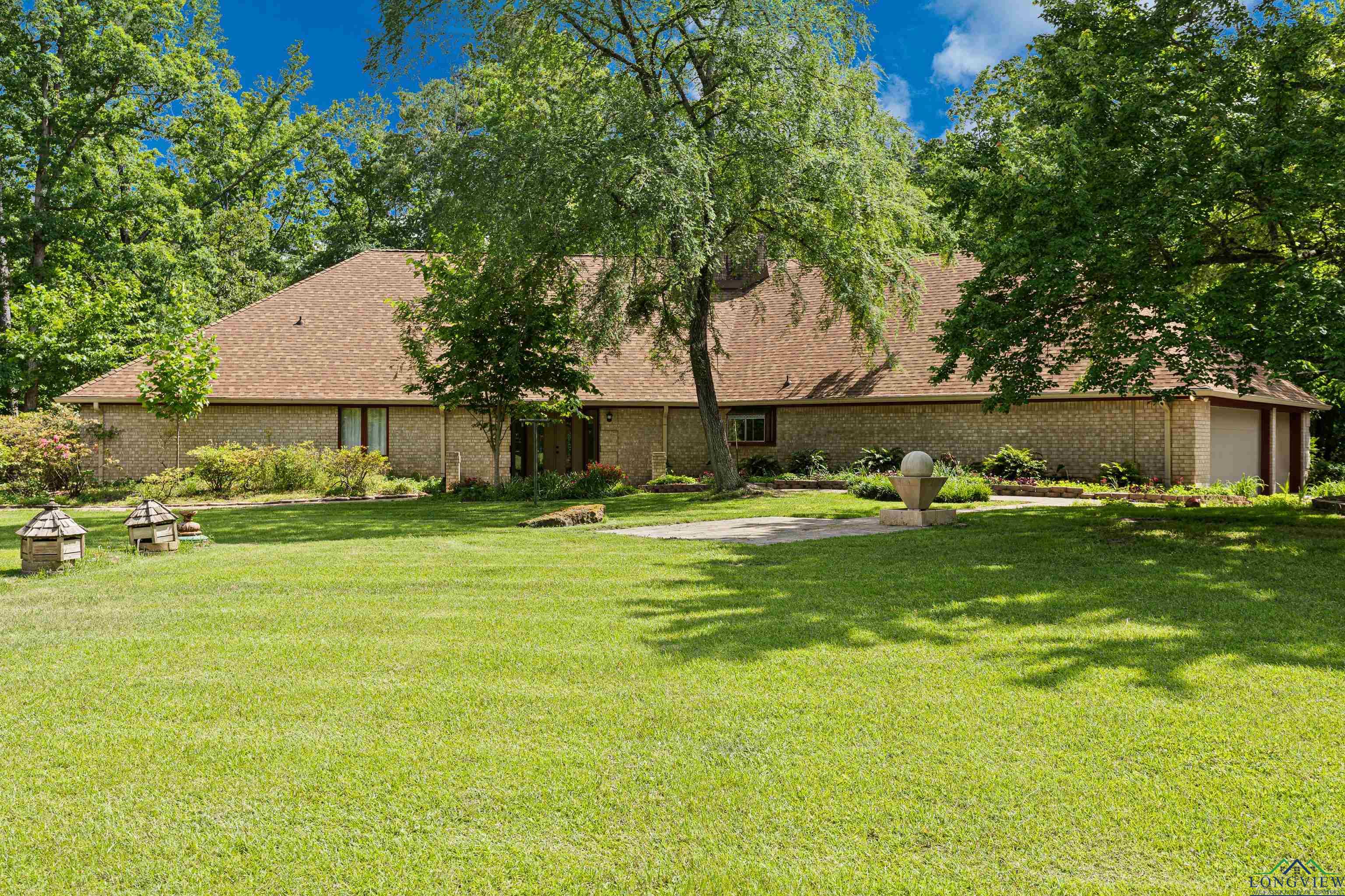 1626 Meadows Ln, Longview, Texas image 1