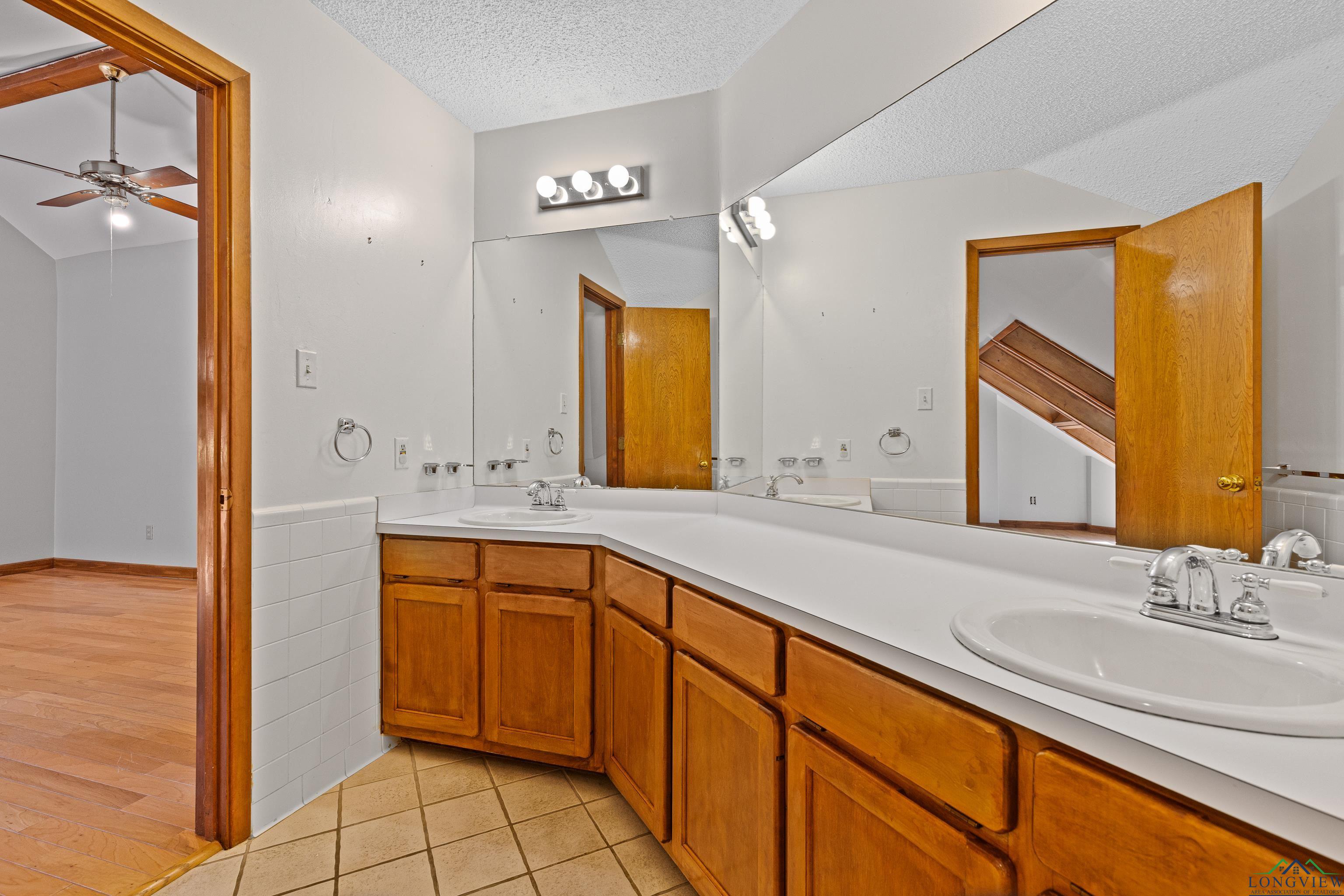 1626 Meadows Ln, Longview, Texas image 20