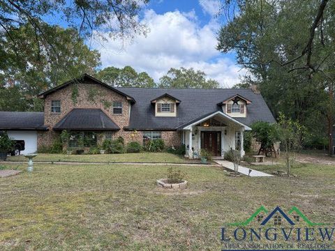 Homes For Sale - 164 W Hayden<br/> Panola County, Carthage, TX 75633