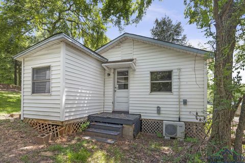 A home in Rusk