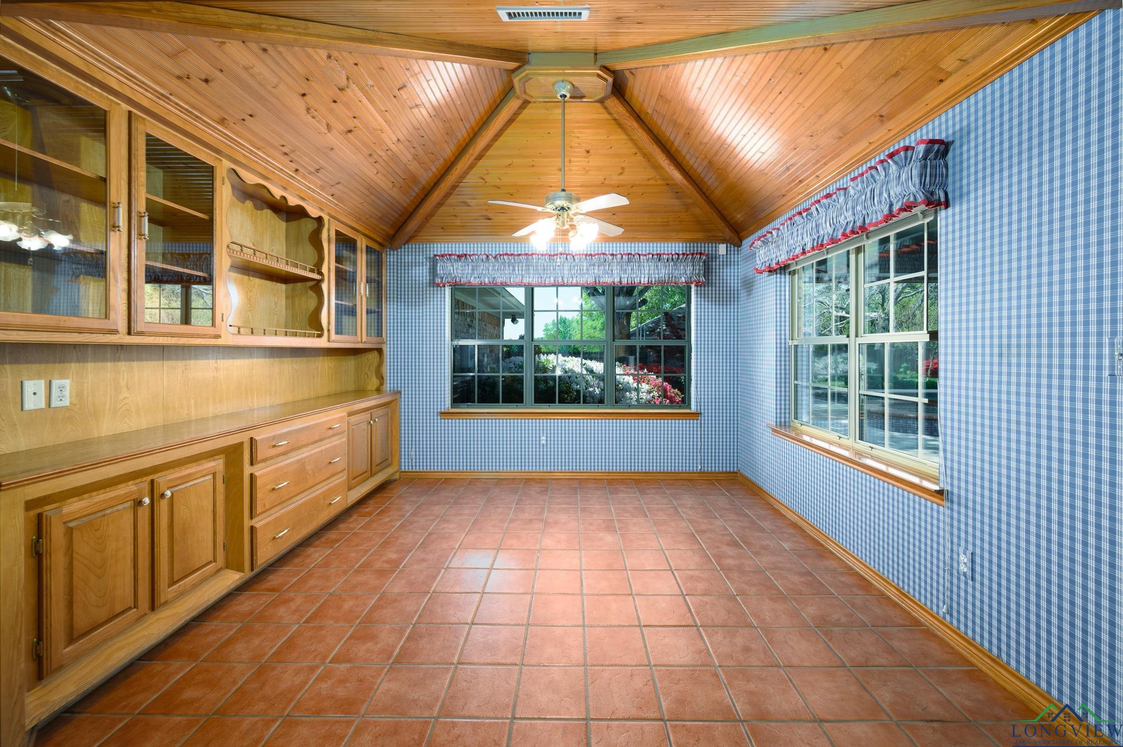 101 Bent Tree Dr, Palestine, Texas image 11