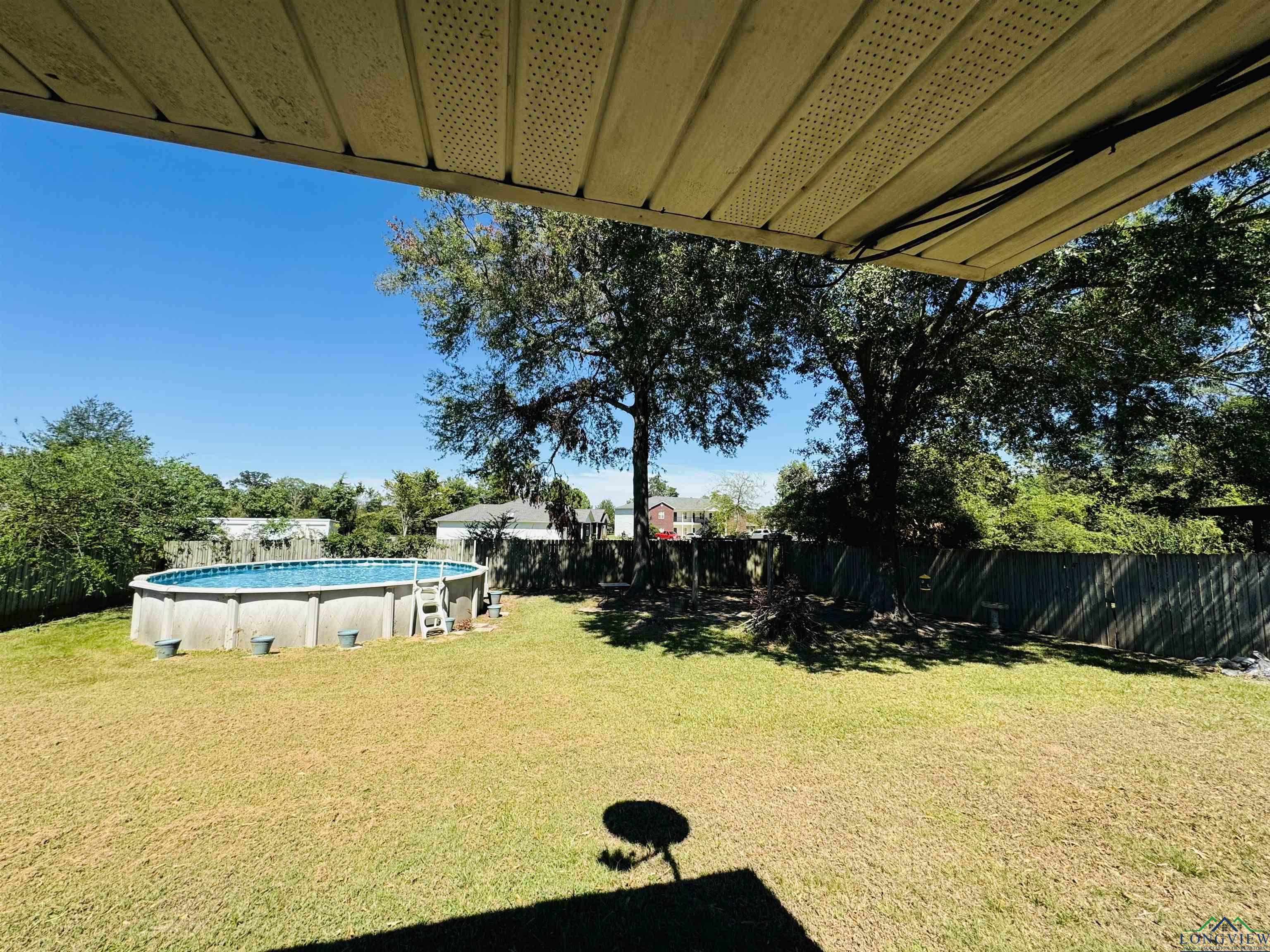 1408 Stonebriar Dr, Carthage, Texas image 9