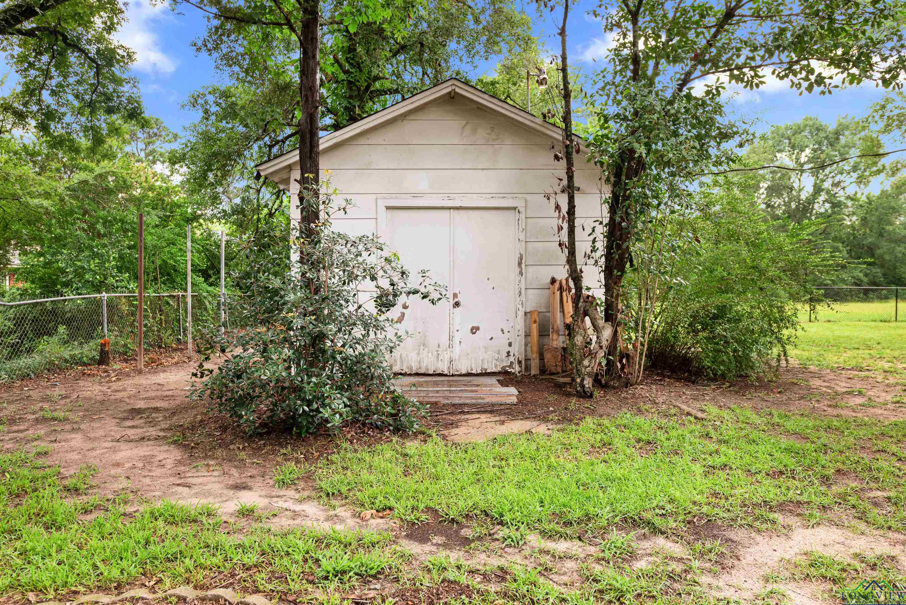 725 W Blair St, Mineola, Texas image 26