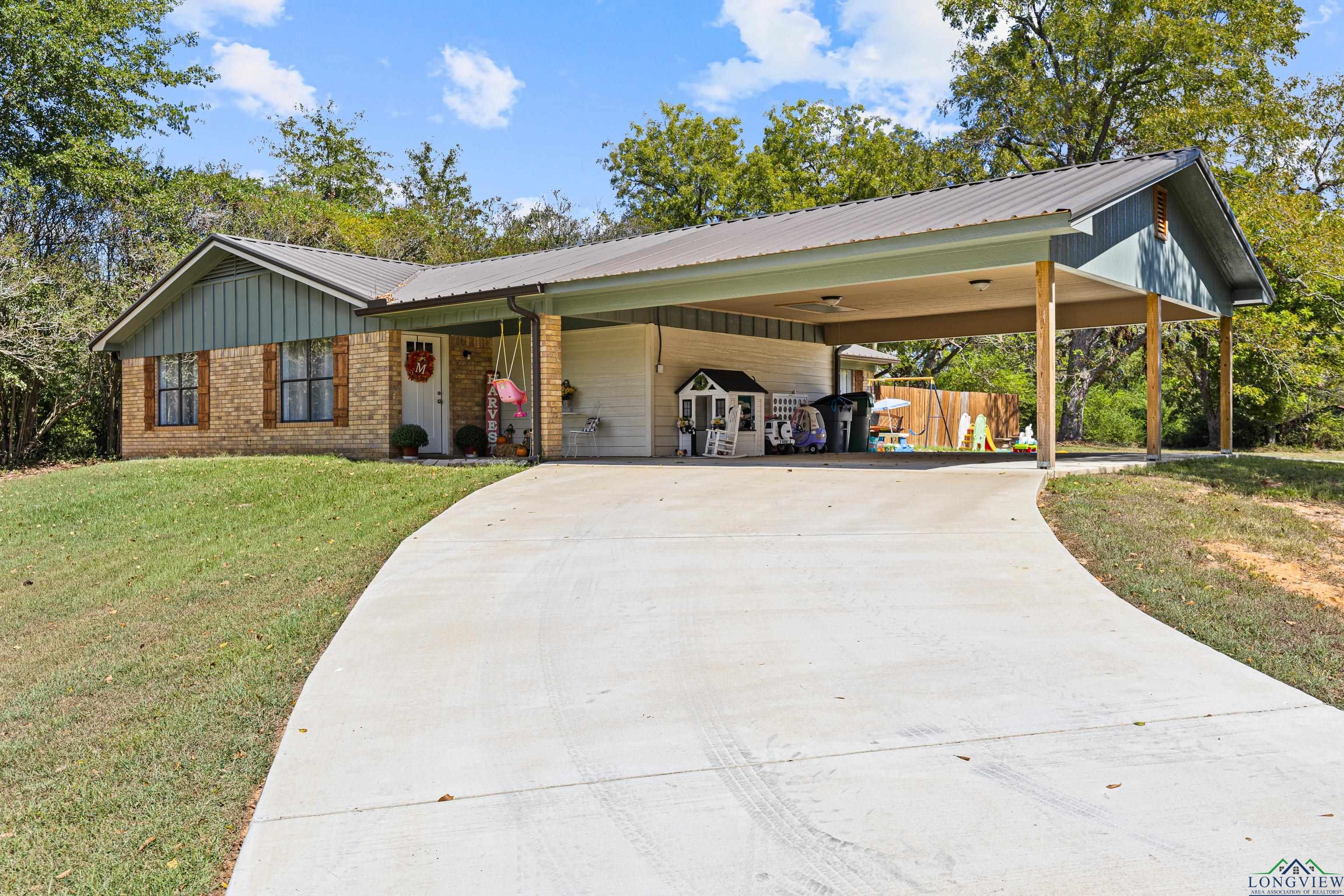 1070 Cr 2187 Crystal Farms, Tatum, Texas image 1