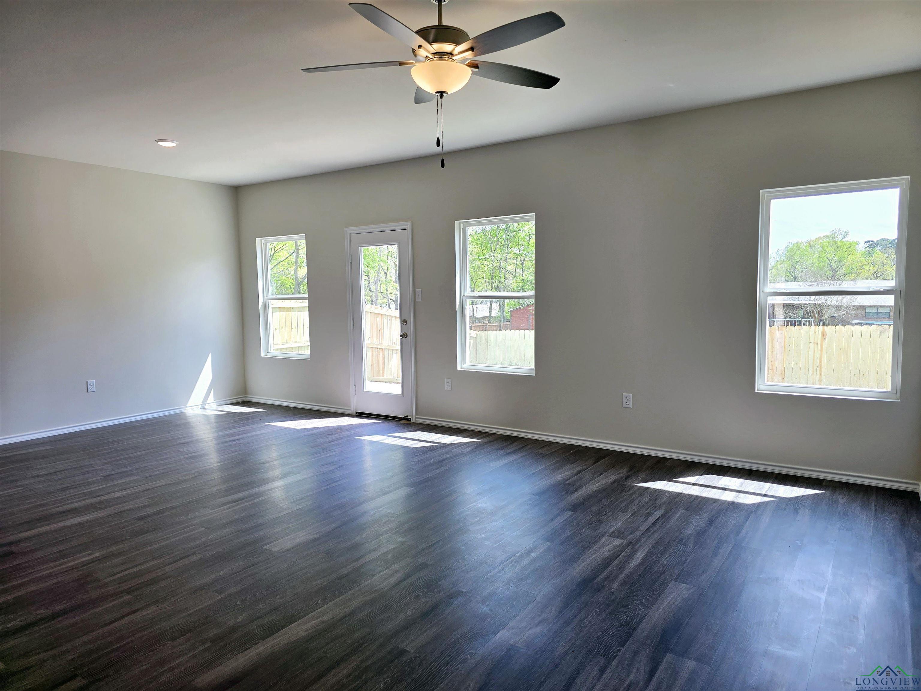 1121 Mission Creek Drive, Longview, Texas image 9