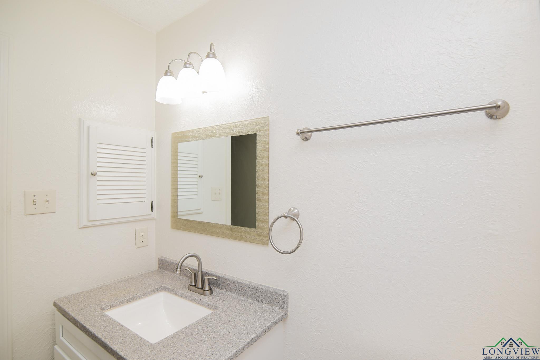 1085 Private Road 5860, Yantis, Texas image 17