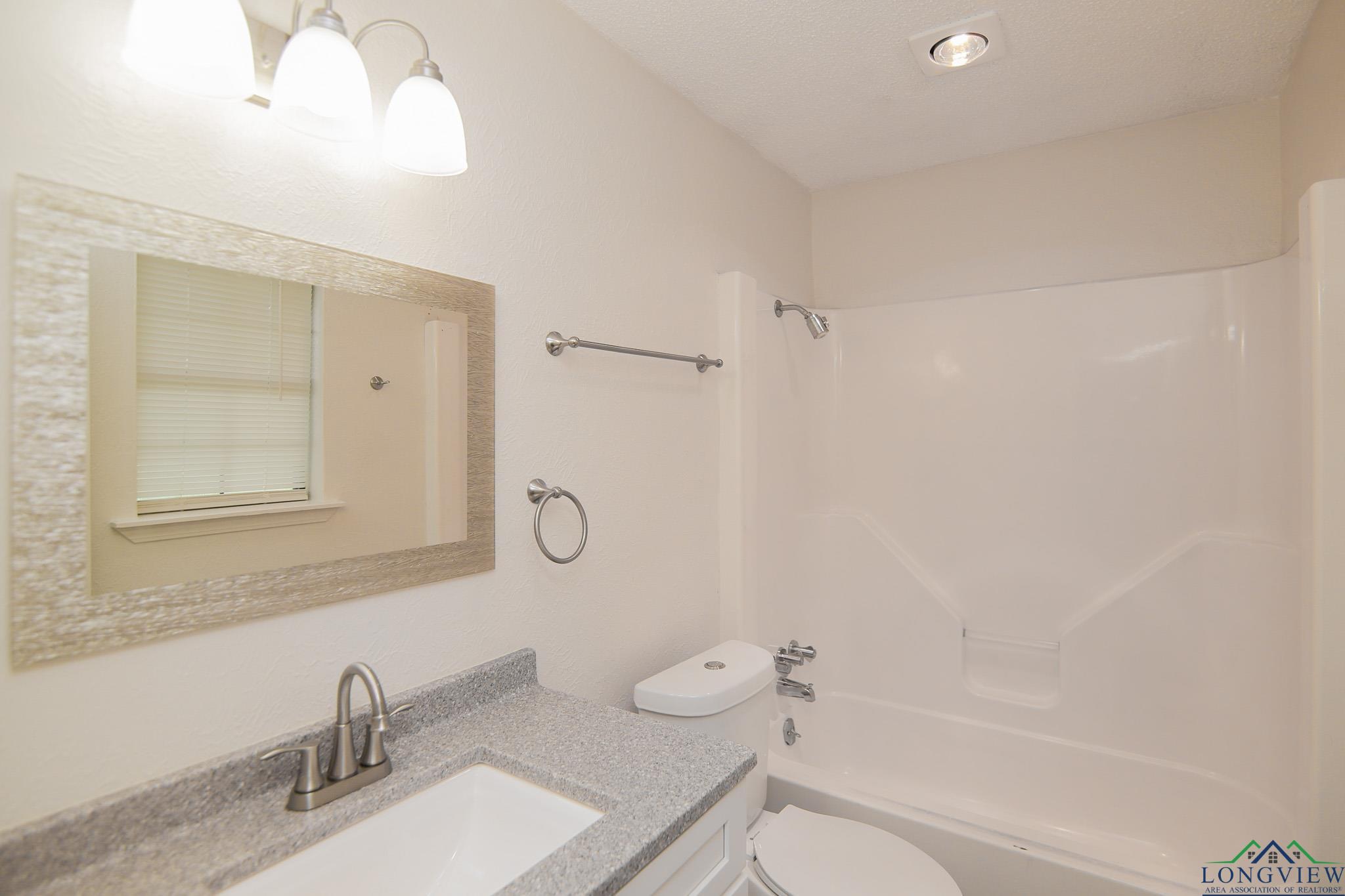 1085 Private Road 5860, Yantis, Texas image 15
