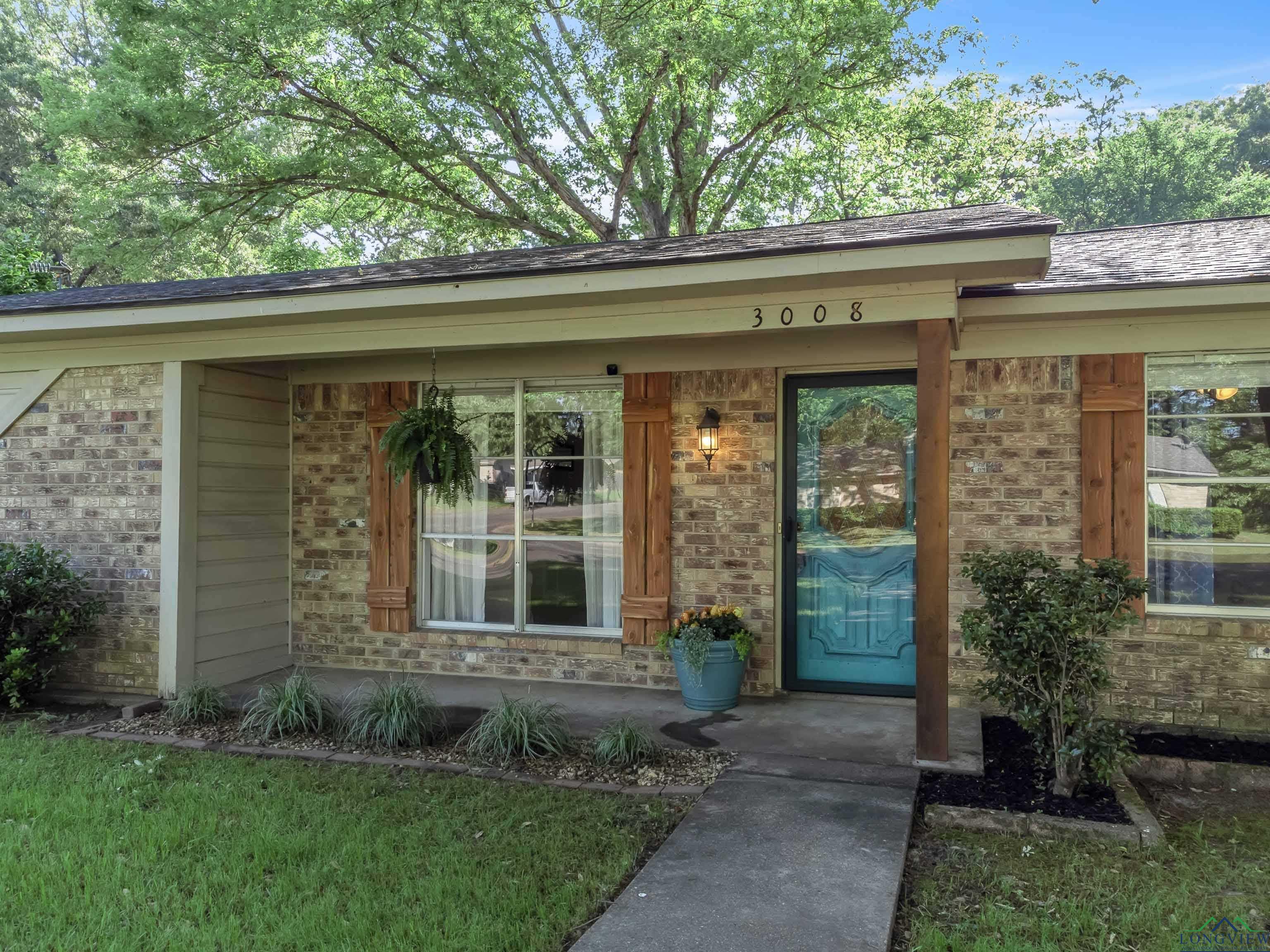 3008 Clinton St, Longview, Texas image 2