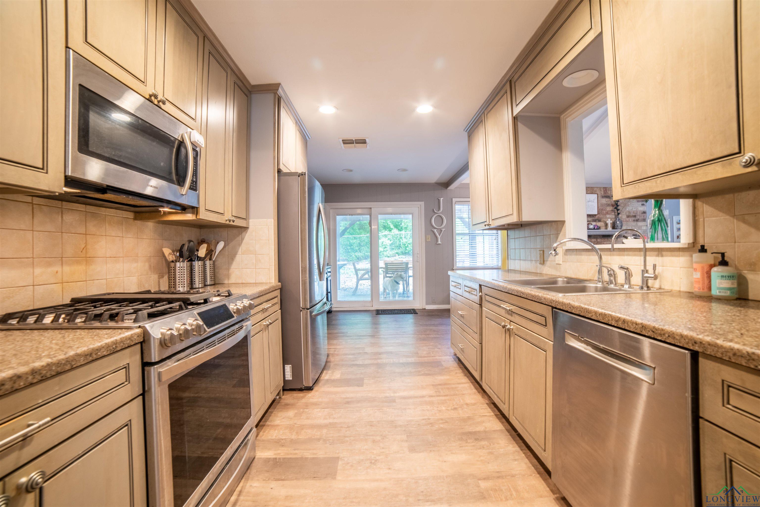 1103 Cornell St, Longview, Texas image 13
