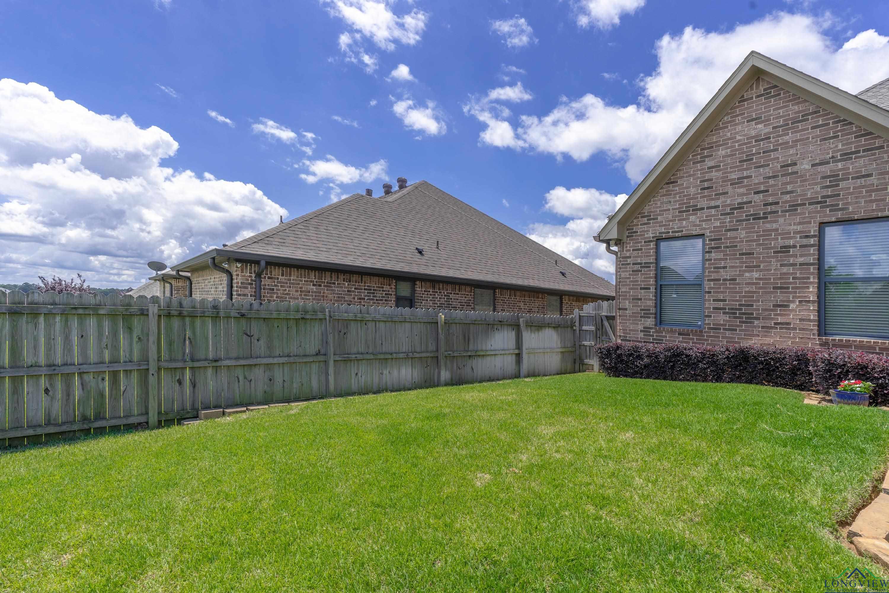 1624 Olympic Dr, Longview, Texas image 40