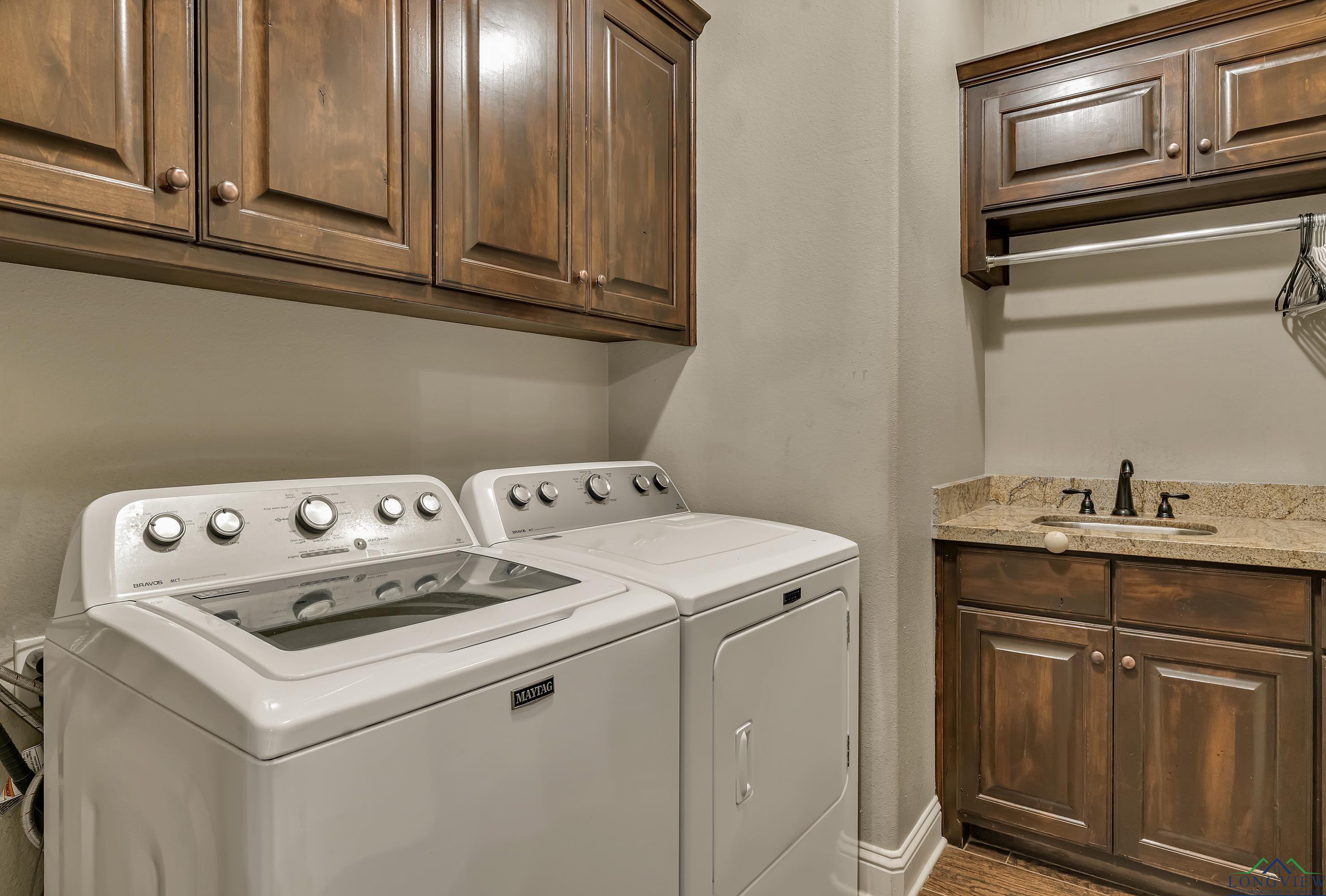 1624 Olympic Dr, Longview, Texas image 31