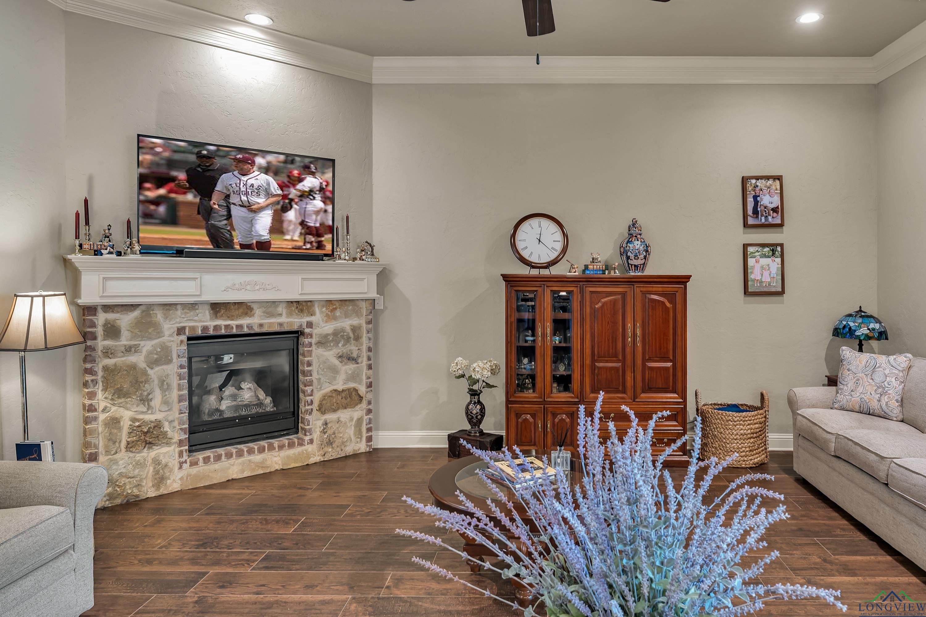 1624 Olympic Dr, Longview, Texas image 9