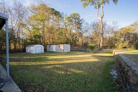 A home in White Oak