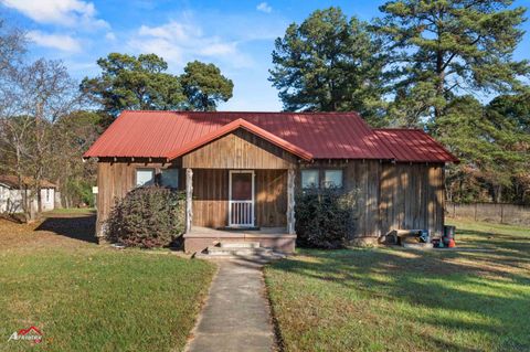 A home in Kilgore