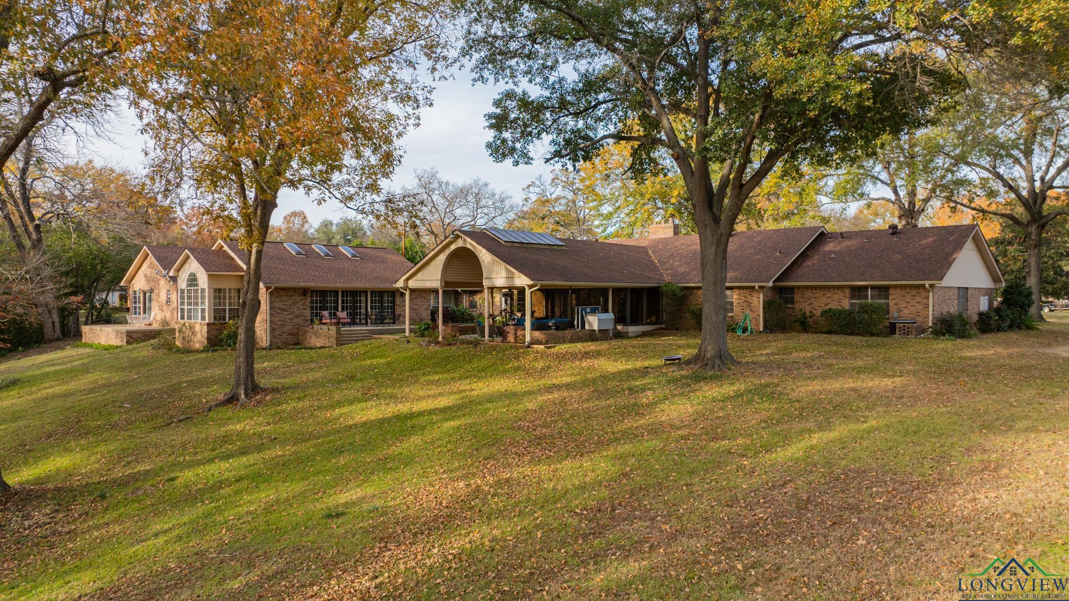 2301 Green Hills, Kilgore, Texas image 1