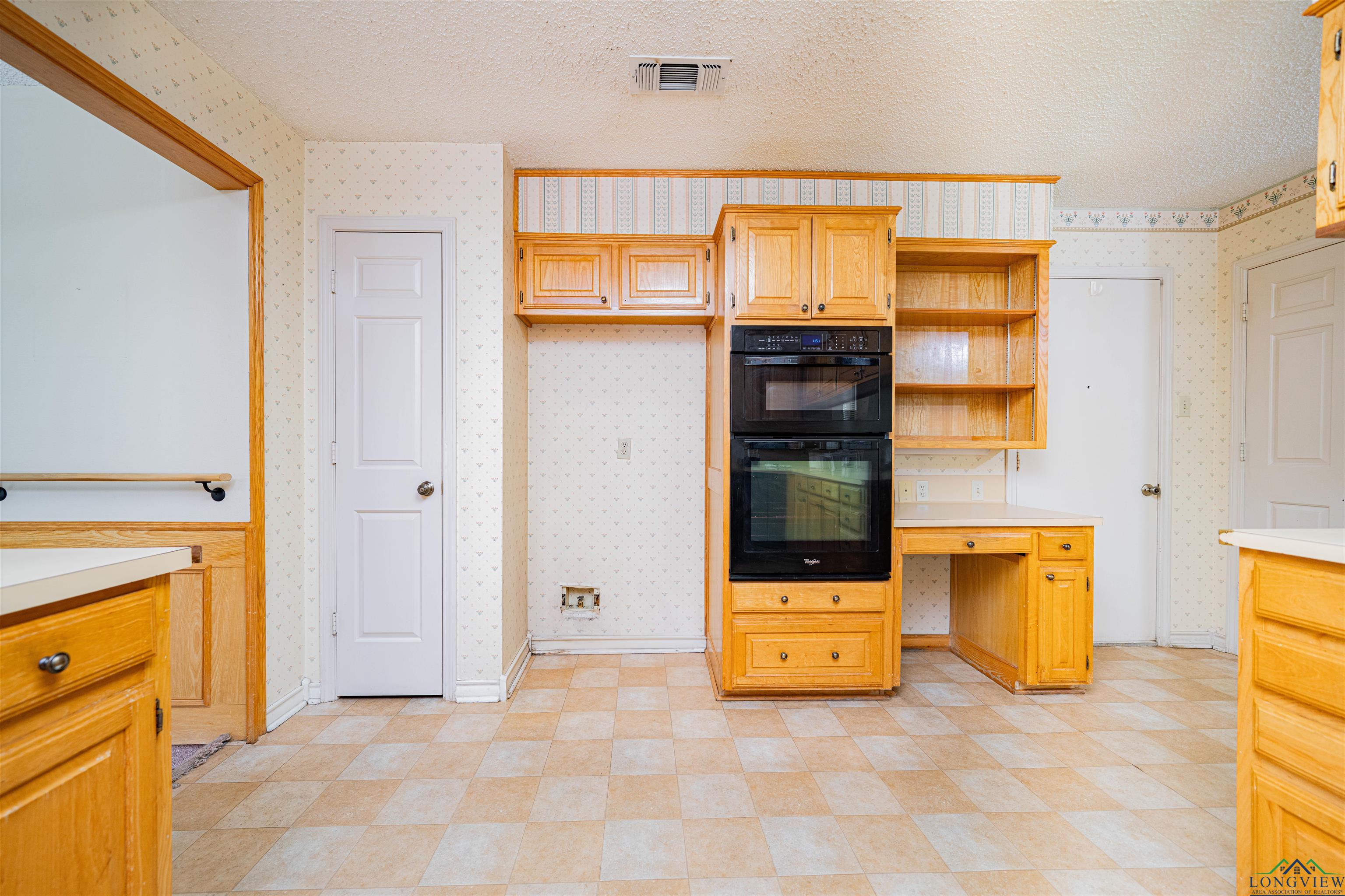 3714 Bill Owens Pkwy, Longview, Texas image 9