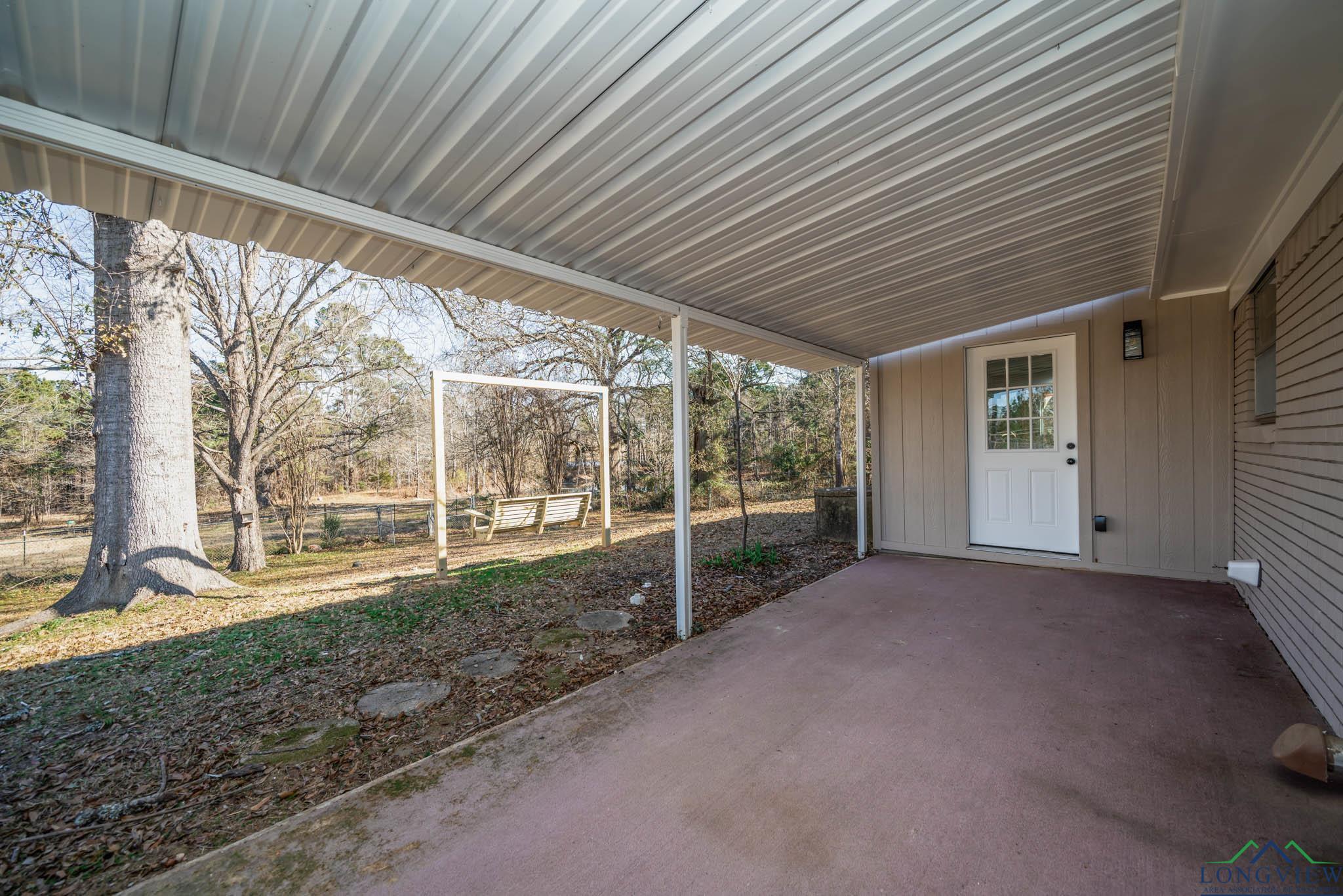 3697 N White Oak Rd, Gladewater, Texas image 33