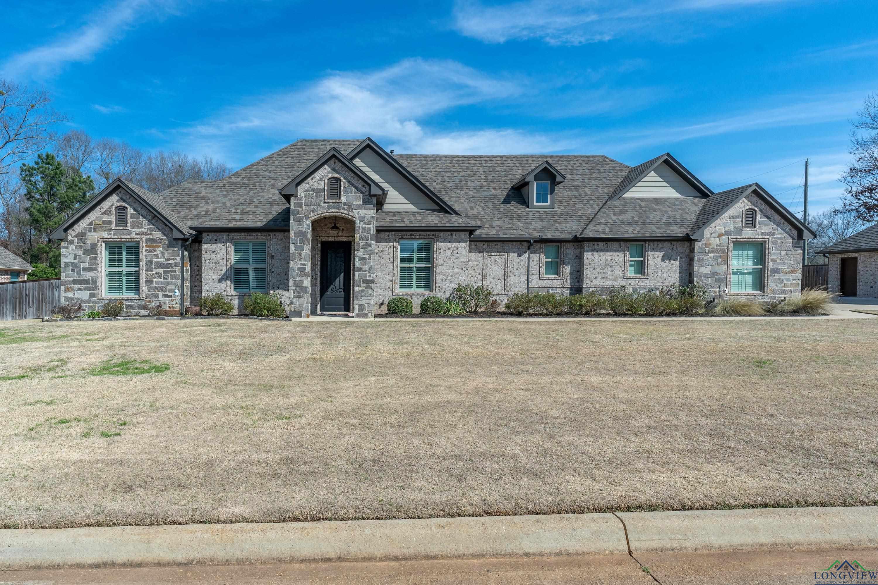 122 Saddle Brook Circle, Hallsville, Texas image 1