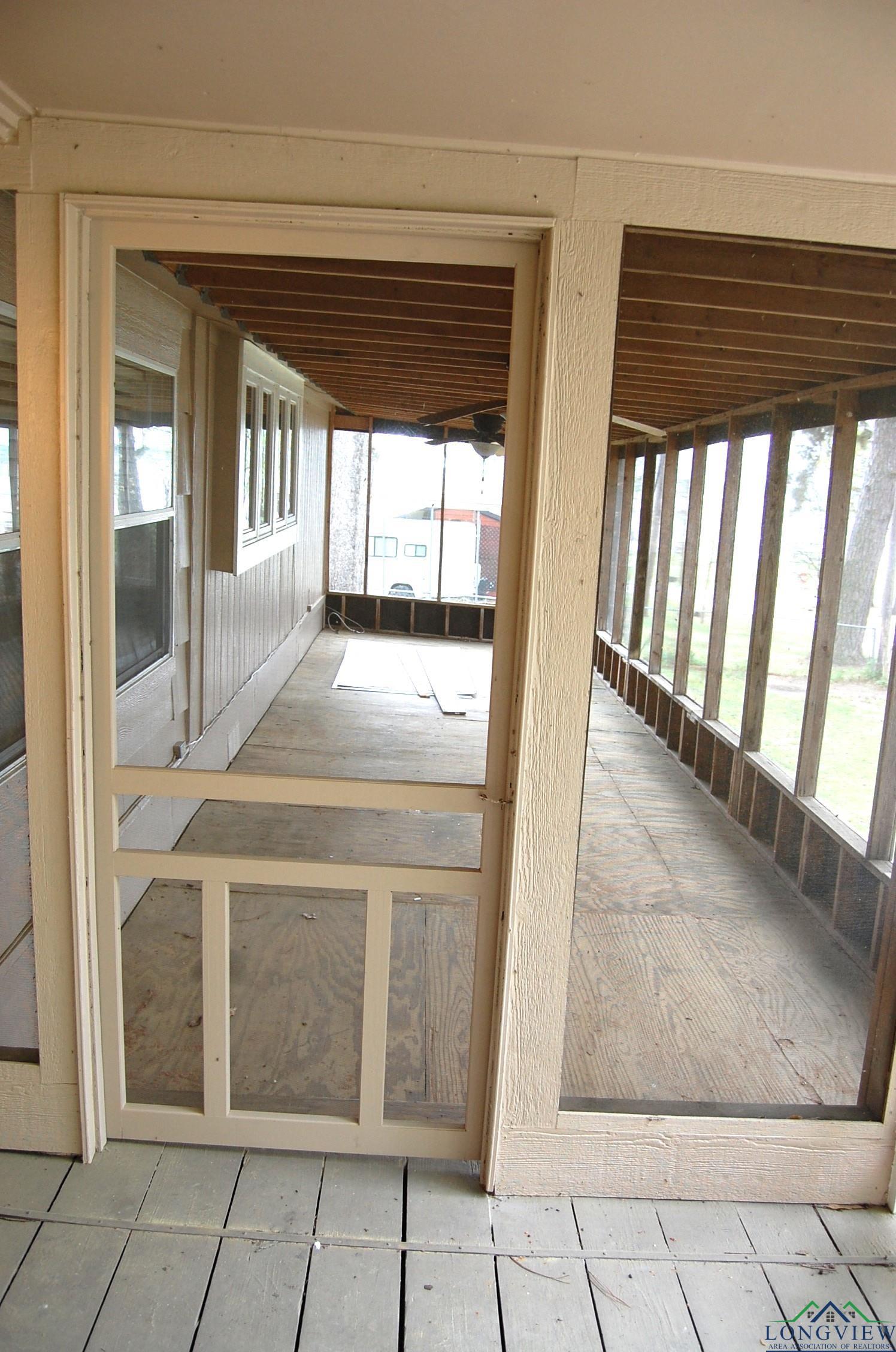 10114 Paradise Cir, Chandler, Texas image 3