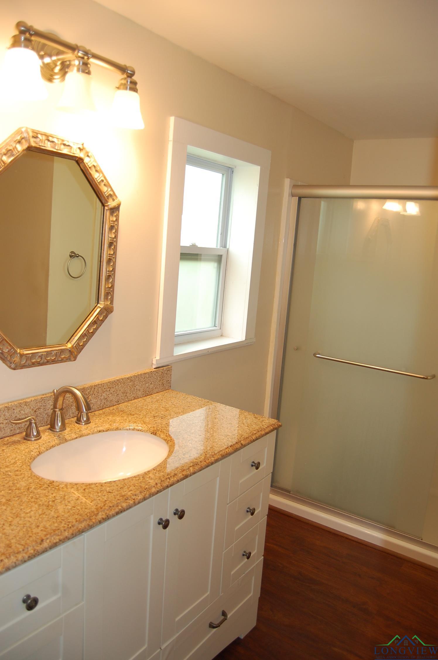 10114 Paradise Cir, Chandler, Texas image 12