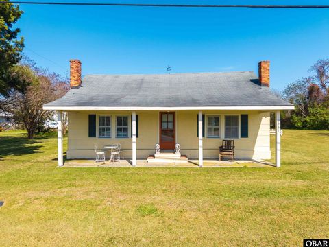 Homes For Sale - 7761 Caratoke Highway<br/> Powells Point, NC 27966