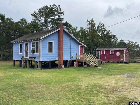 Homes For Sale - 1101 W Kitty Hawk Road<br/> Kitty Hawk, NC 27949