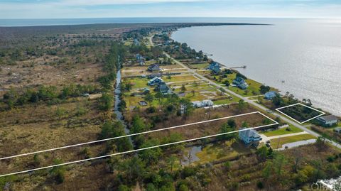 Vacant Land For Sale - 170 Bayview Drive<br/> Stumpy Point, NC 27978