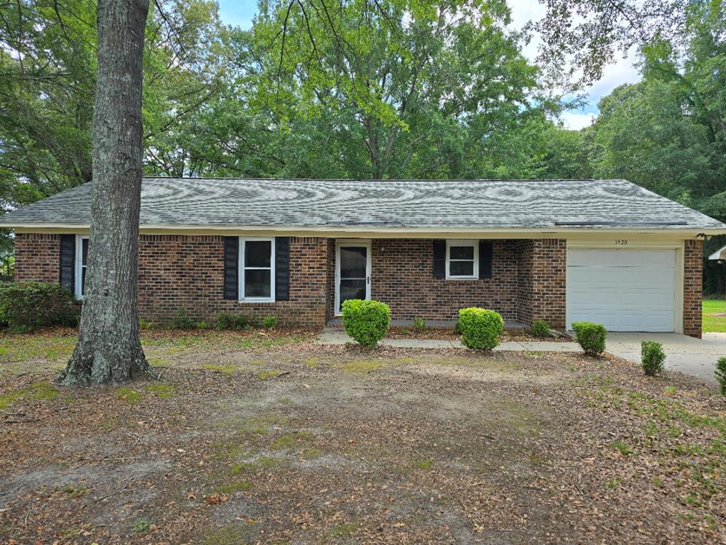 Photo 1 of 31 — 1520 Crowndale Drive, Sumter, SC 29150