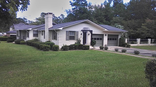 Photo 1 of 1 — 102 Runnymede Boulevard, Sumter, SC 29153