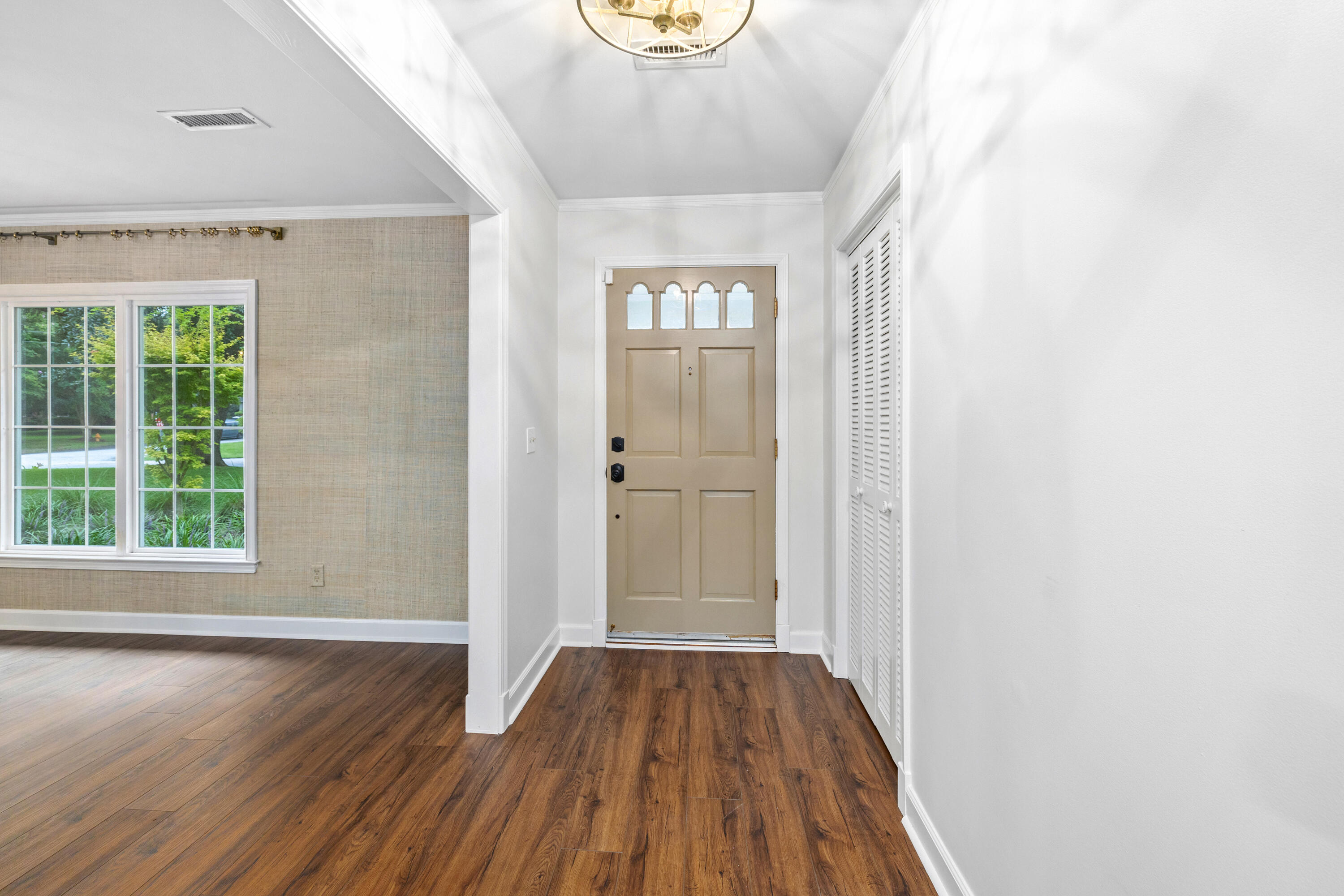 Sumter, South Carolina 29150, United States, 4 Bedrooms Bedrooms, ,3 BathroomsBathrooms,Residential,Pending,189926