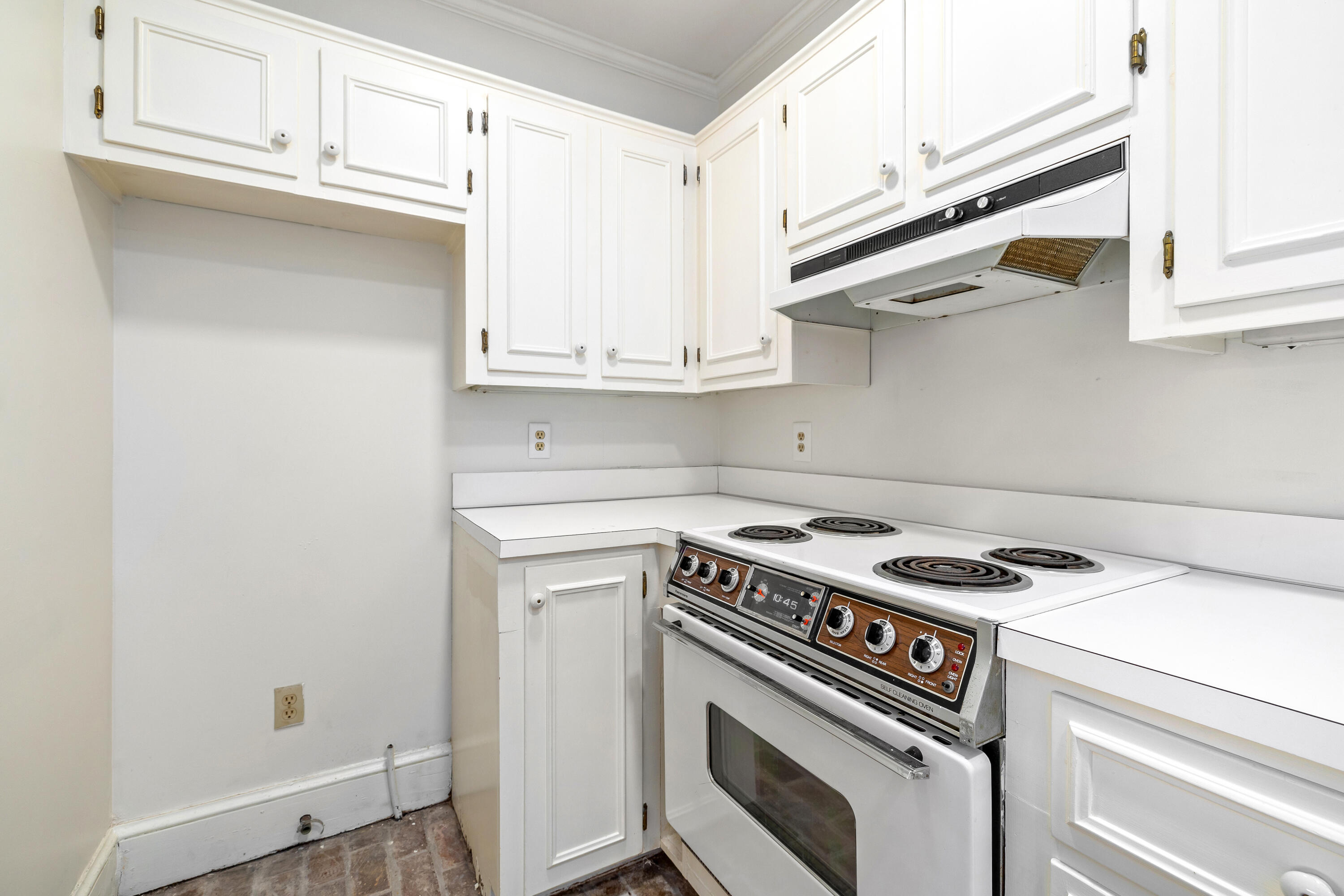 Sumter, South Carolina 29150, United States, 4 Bedrooms Bedrooms, ,3 BathroomsBathrooms,Residential,Pending,189926