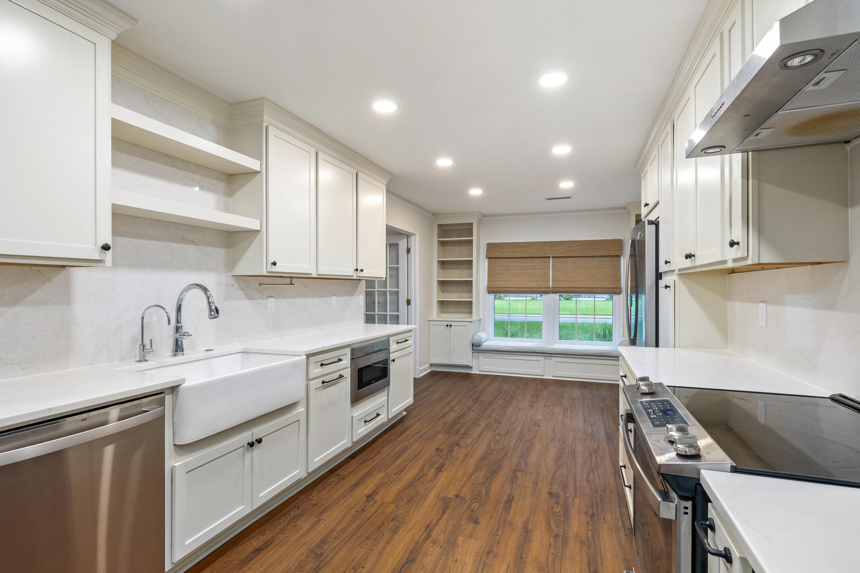 Sumter, South Carolina 29150, United States, 4 Bedrooms Bedrooms, ,3 BathroomsBathrooms,Residential,Pending,189926