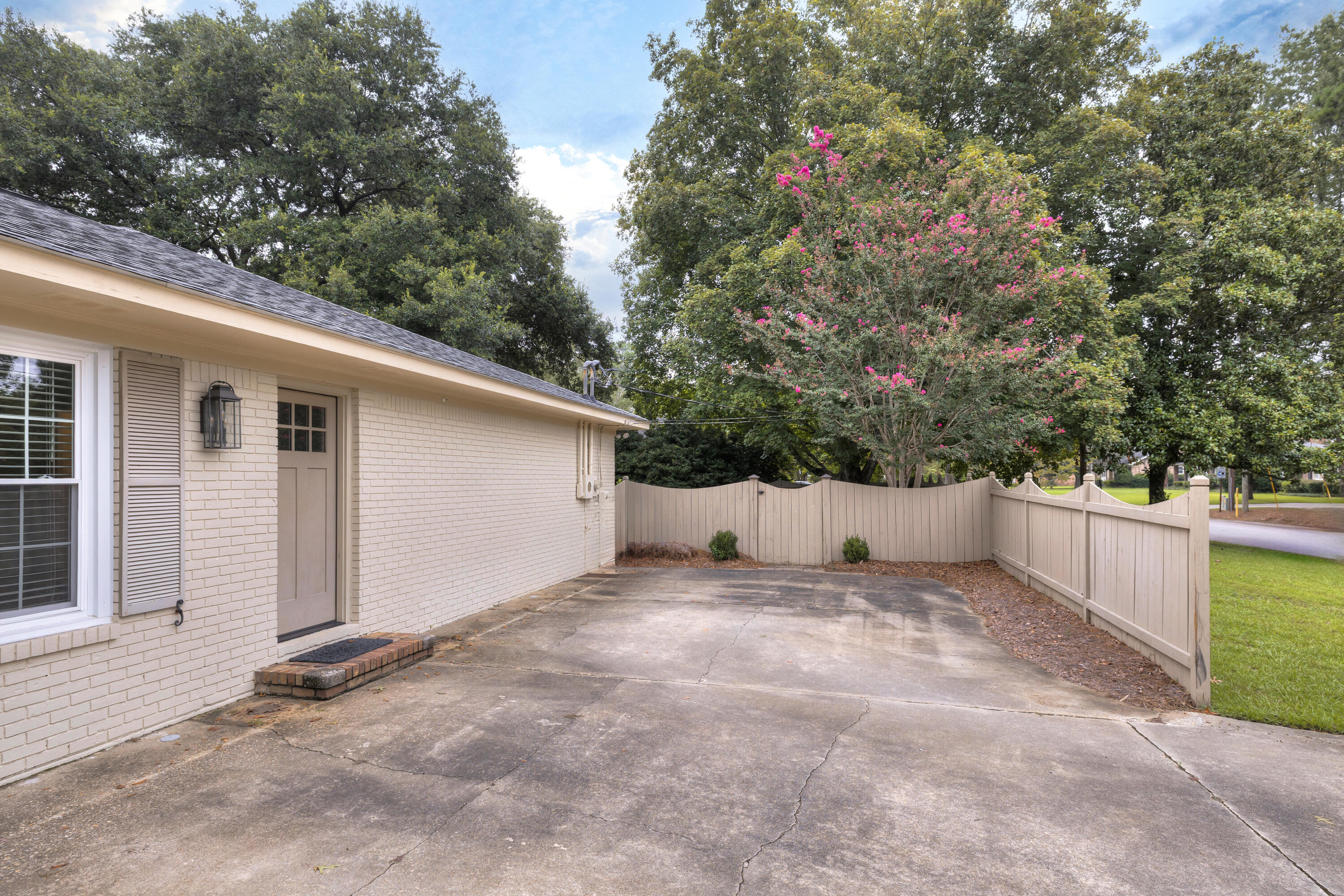 Sumter, South Carolina 29150, United States, 4 Bedrooms Bedrooms, ,3 BathroomsBathrooms,Residential,Pending,189926