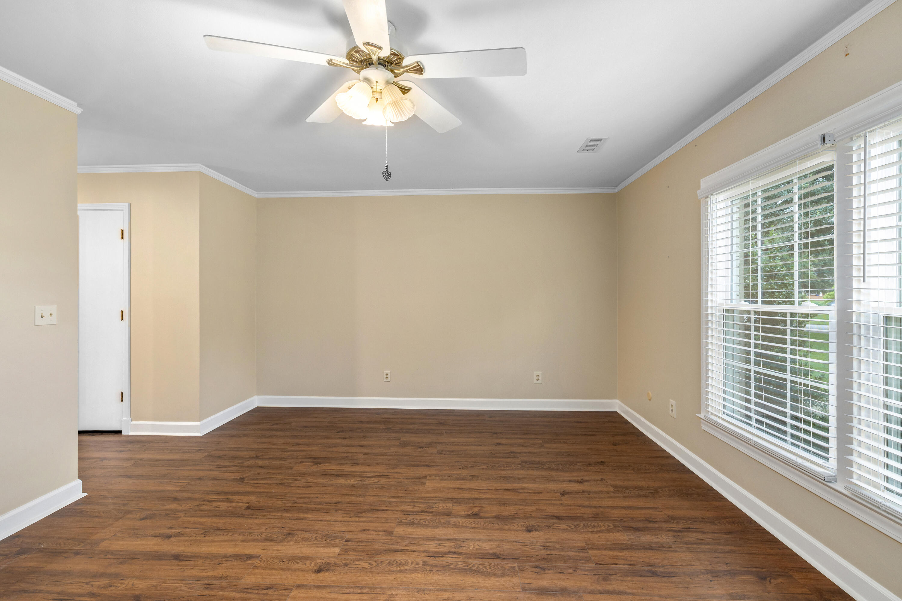 Sumter, South Carolina 29150, United States, 4 Bedrooms Bedrooms, ,3 BathroomsBathrooms,Residential,Pending,189926