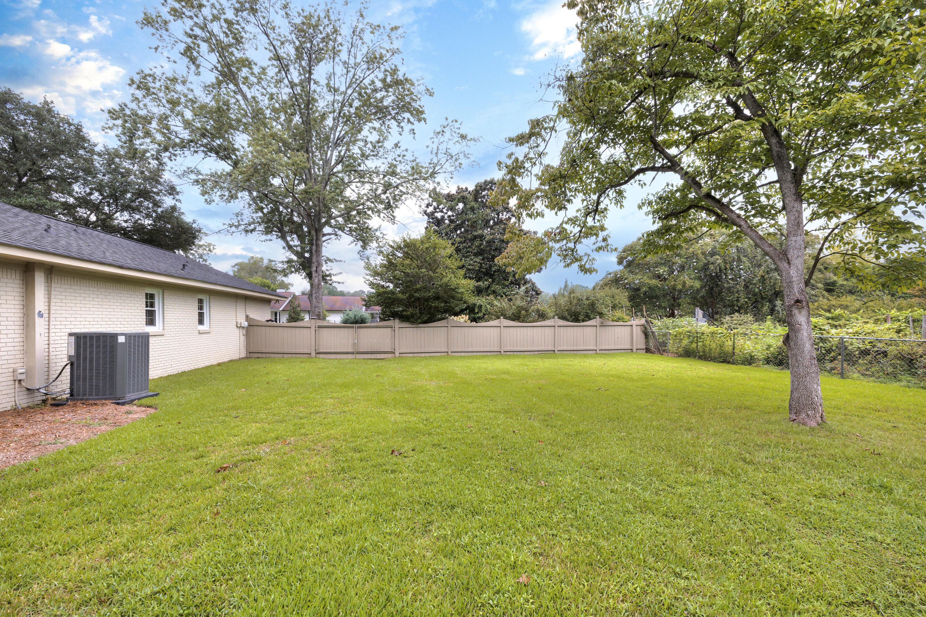 Sumter, South Carolina 29150, United States, 4 Bedrooms Bedrooms, ,3 BathroomsBathrooms,Residential,Pending,189926