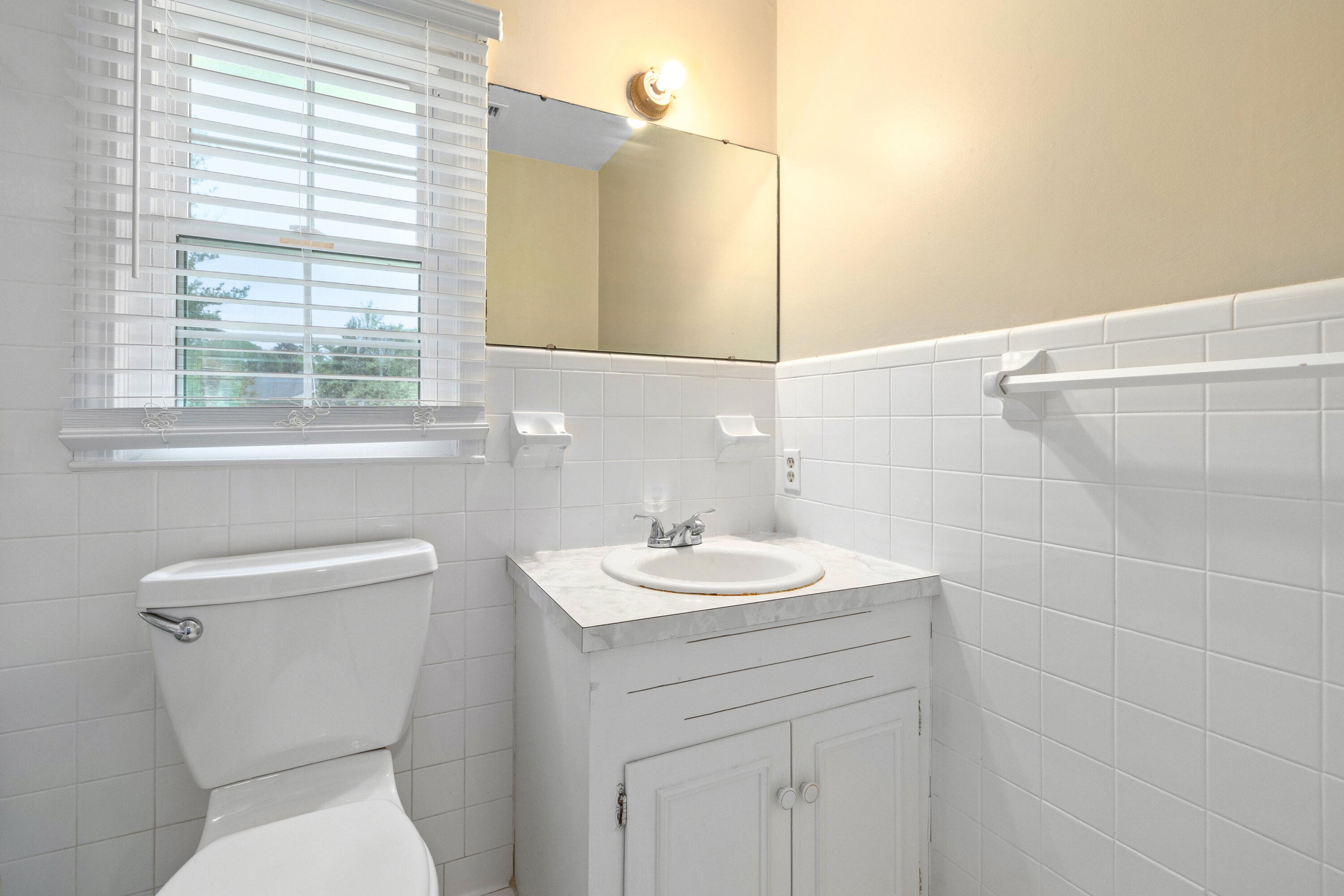 Sumter, South Carolina 29150, United States, 4 Bedrooms Bedrooms, ,3 BathroomsBathrooms,Residential,Pending,189926