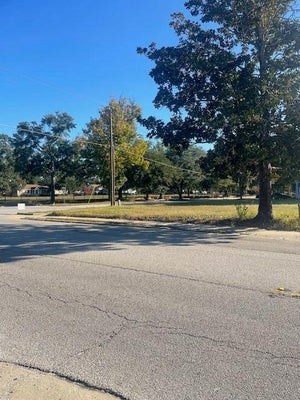 519 N MAIN ST, SUMTER, SC 29150 - Image 25dc40cf2d8cdcd3e5ec6c26e0dbf73f/76750635