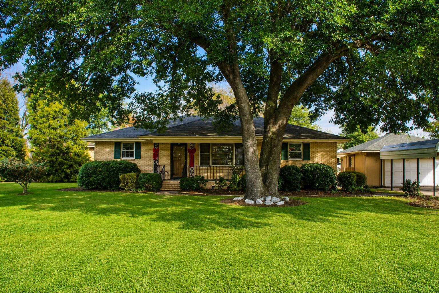 Photo 1 of 5 — 201 N Wise Drive, Sumter, SC 29150